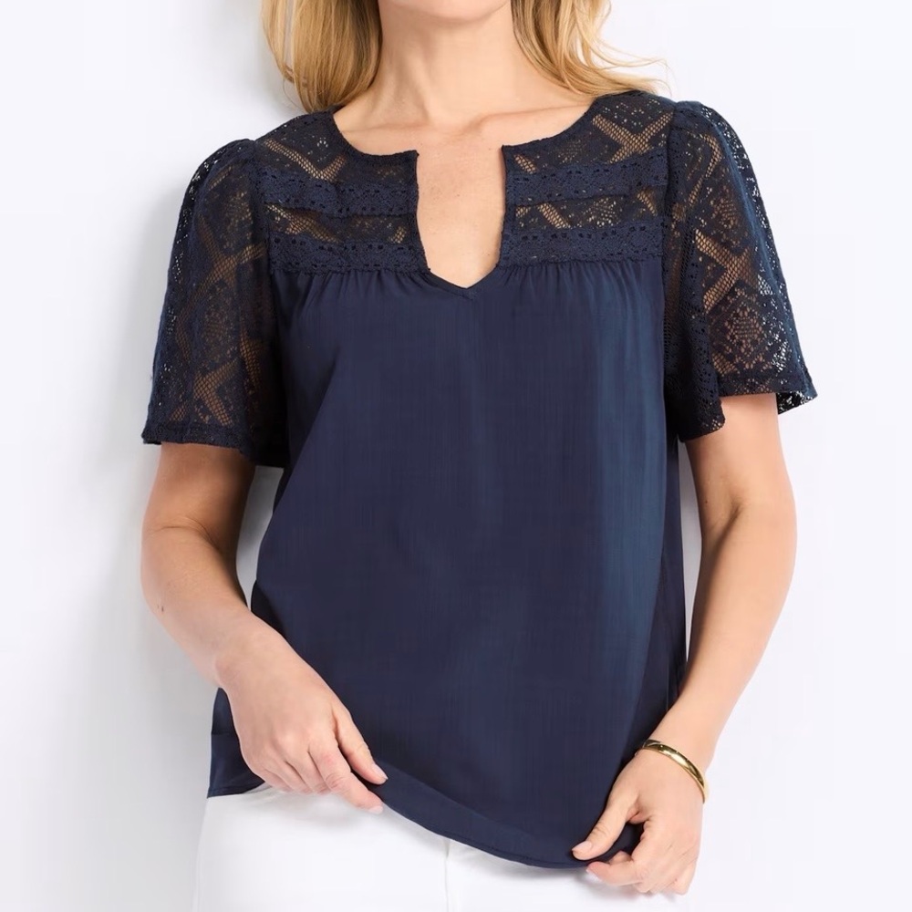 MASON & BELLE
Jazmine Lace Detail Blouse